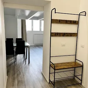  Appartamento Aura Pacinotti Loft Italia